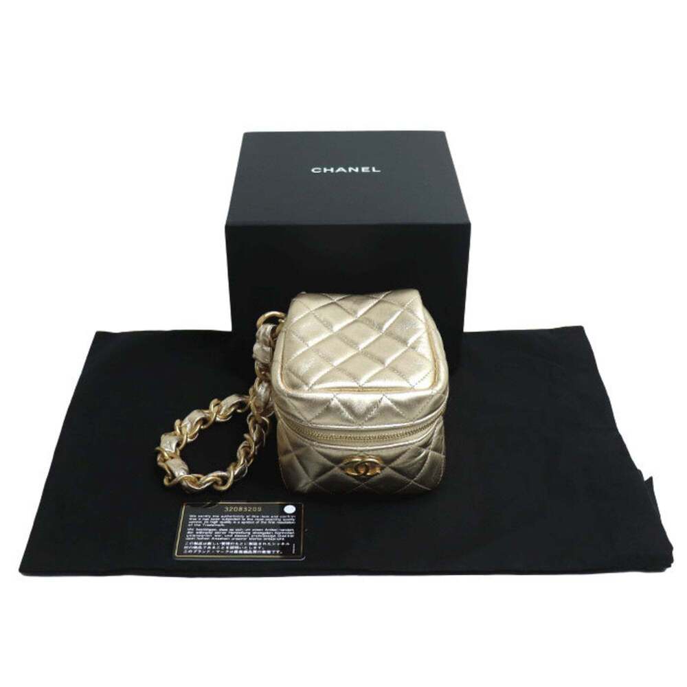 CHANEL Gold Clutch Bag - Picture 7 of 7